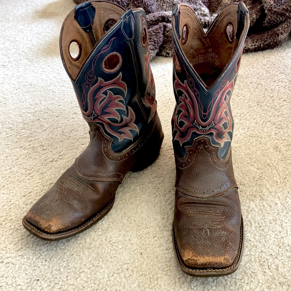 Justin Boys Stampede Cowboy boots| wide square toe| size 6D
